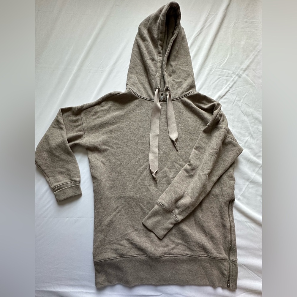 AERIE // BEIGE HOODIE // SIZE S